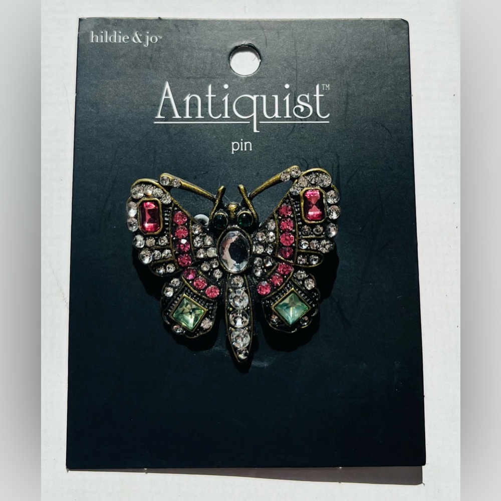 HILDIE & JO Butterfly Pin - NEW!
